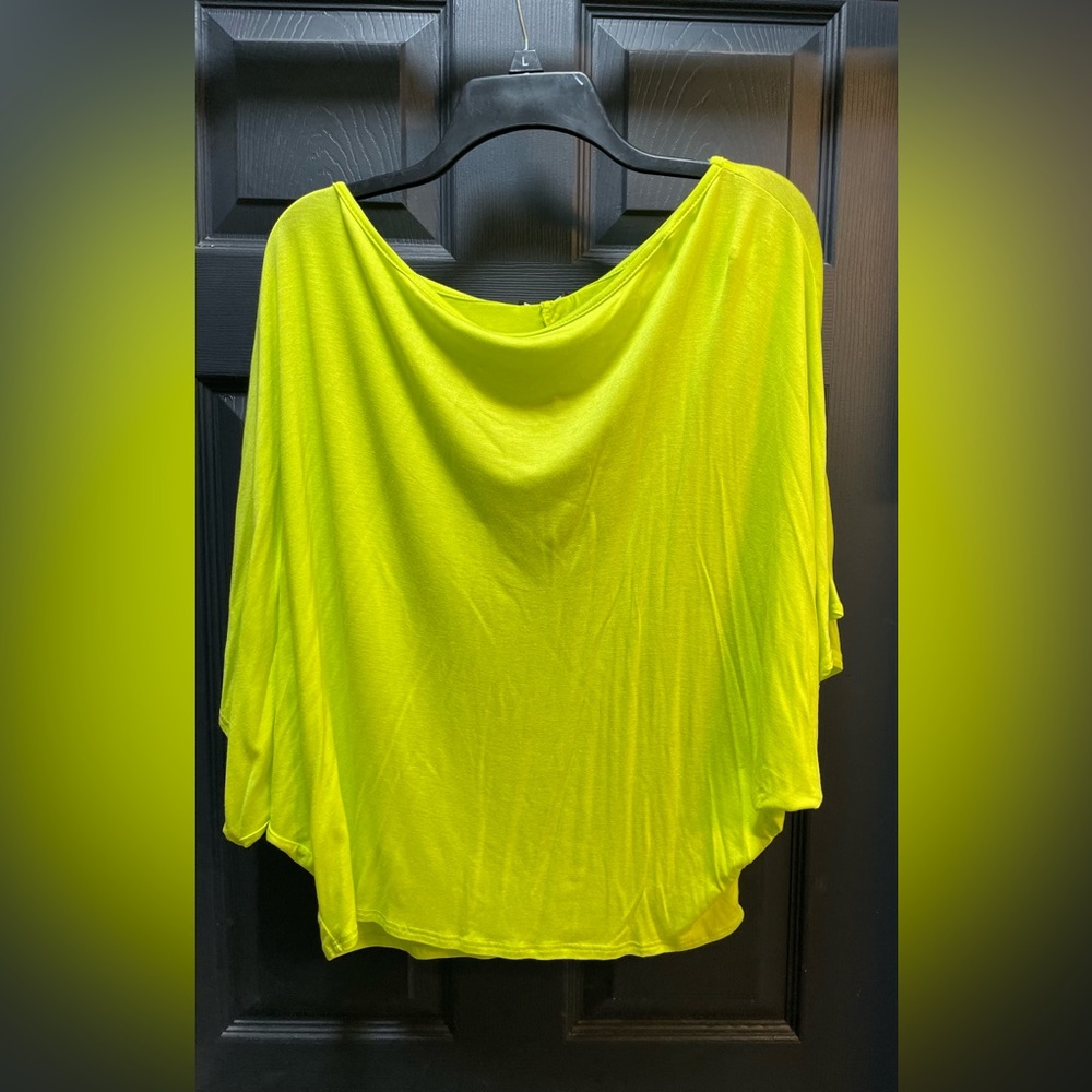 NWT Fashion Nova Off the Shoulder Shirt